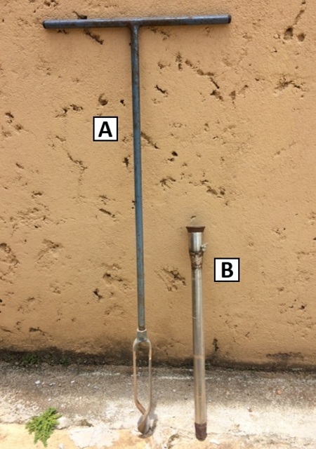 Ferramentas mais utilizadas para retirar amostras de solo trado holandês (A) e sonda (B) - Crédito Ramiro Machado Rezende